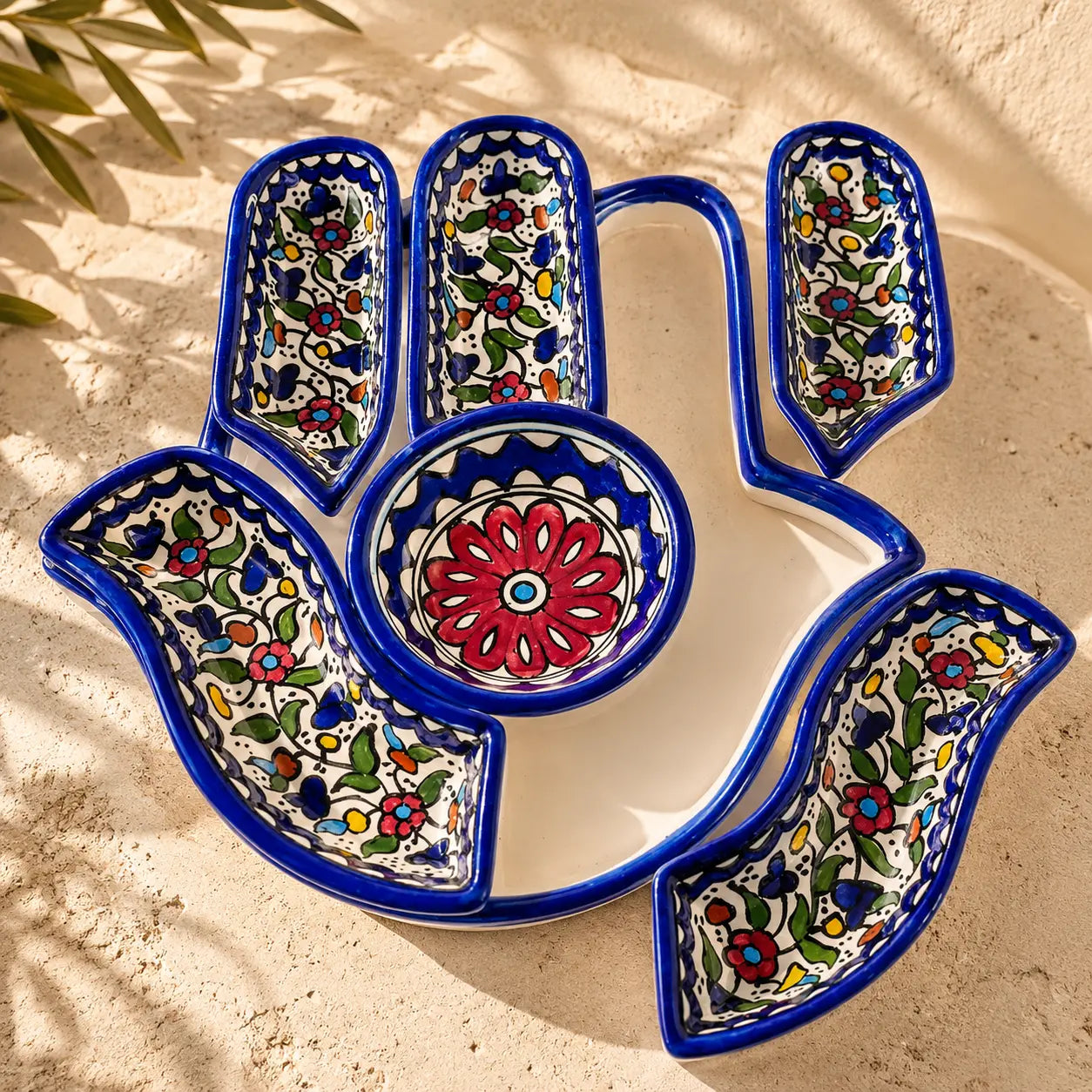 Plateau de noix palestiniennes fait main 32×32×10 cm