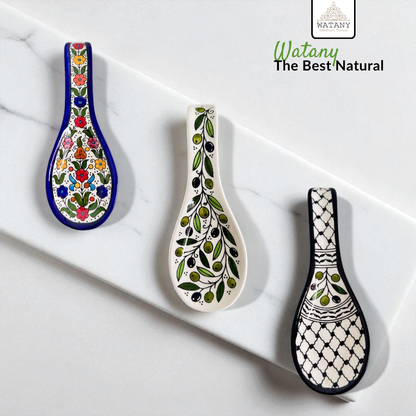 Palestinian Ceramic Spoon Rest – Compact Spoon Holder for Stove & Cooking