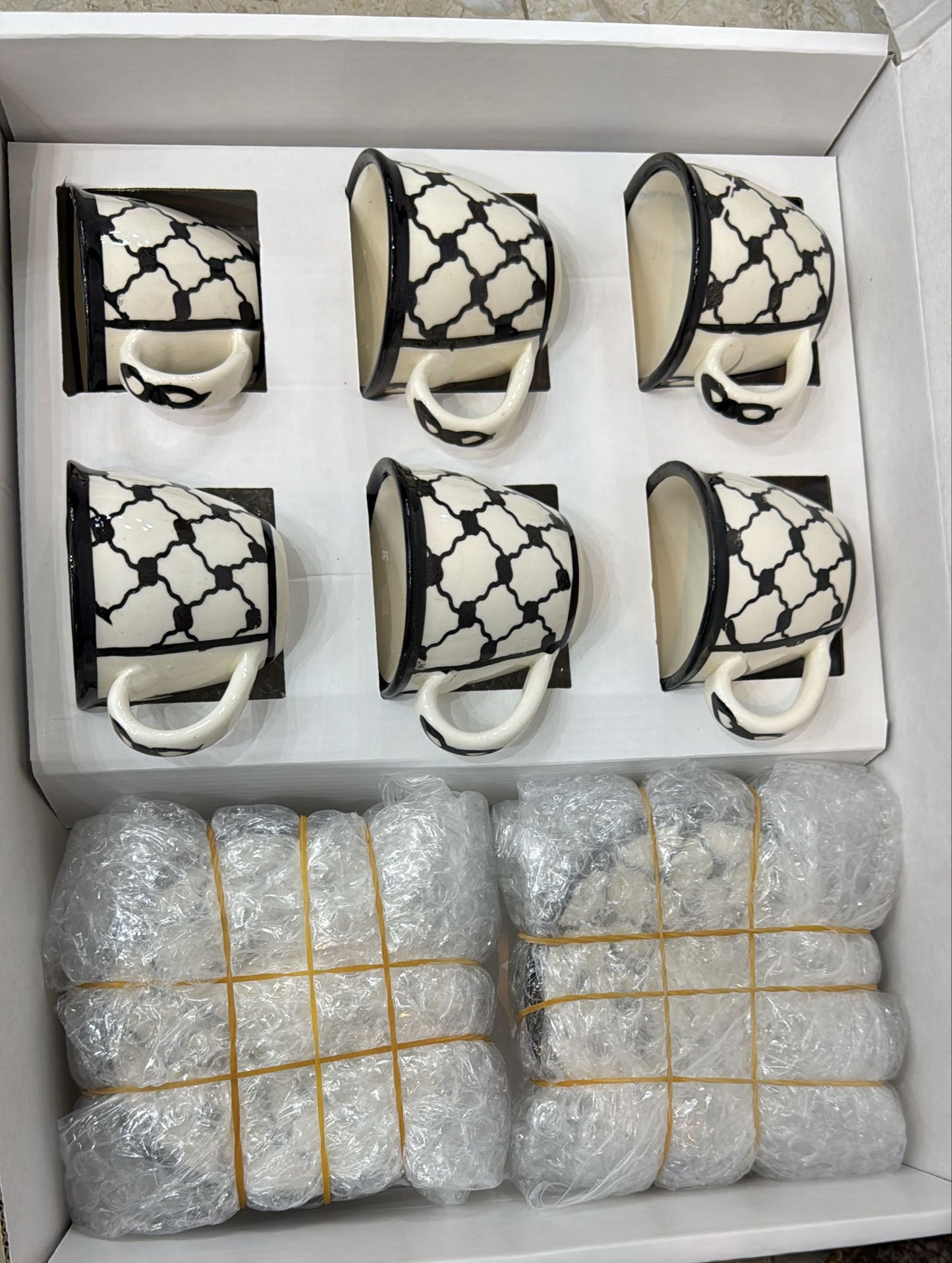 Palestinian Kuffia Coffee Set of 6 cups with plates 10x9x7 cm